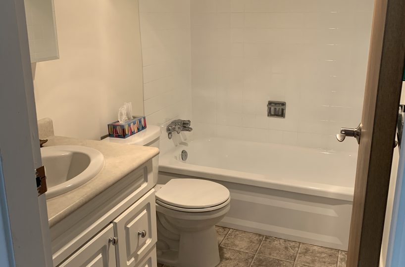 #205 - 14834 North Bluff Road, White Rock, BC, V4B 3E3