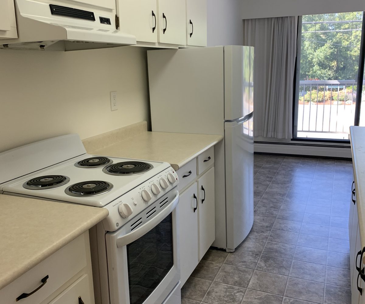 #205 - 14834 North Bluff Road, White Rock, BC, V4B 3E3