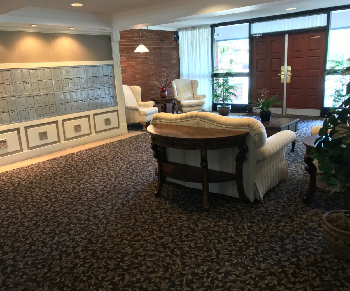 #205 - 14834 North Bluff Road, White Rock, BC, V4B 3E3