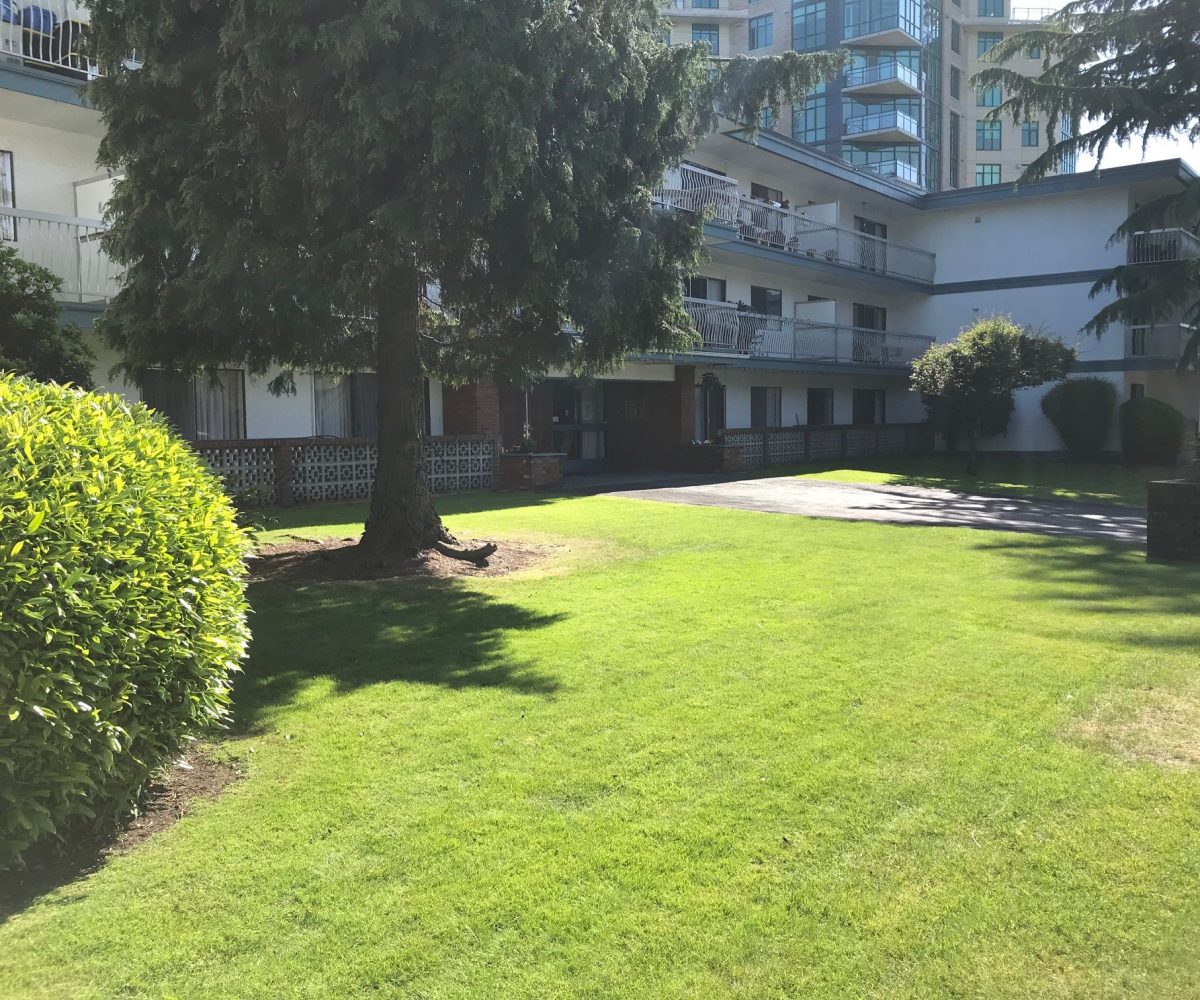#205 - 14834 North Bluff Road, White Rock, BC, V4B 3E3