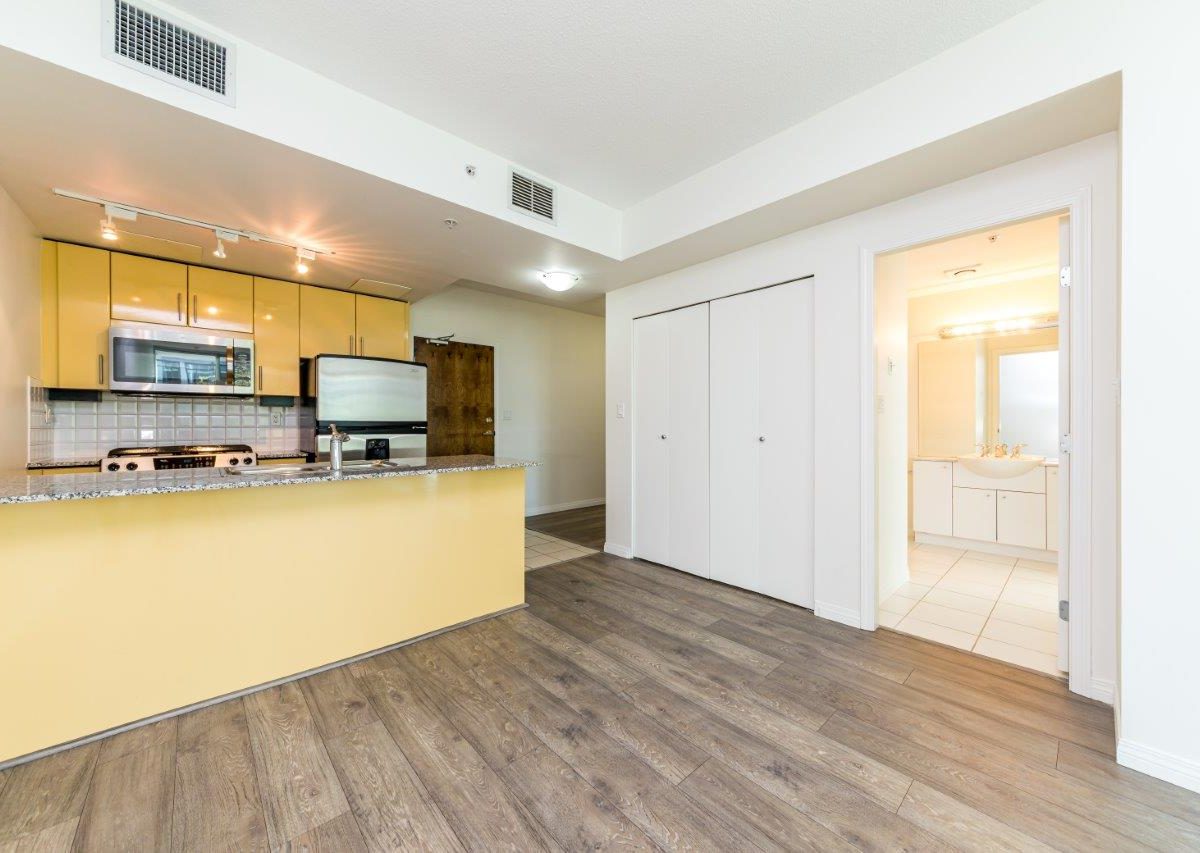 #405 - 168 E Esplanade, North Vancouver, BC V7L 4X8