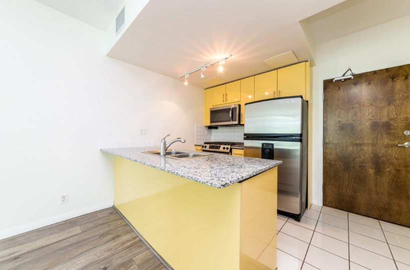 #405 - 168 E Esplanade, North Vancouver, BC V7L 4X8