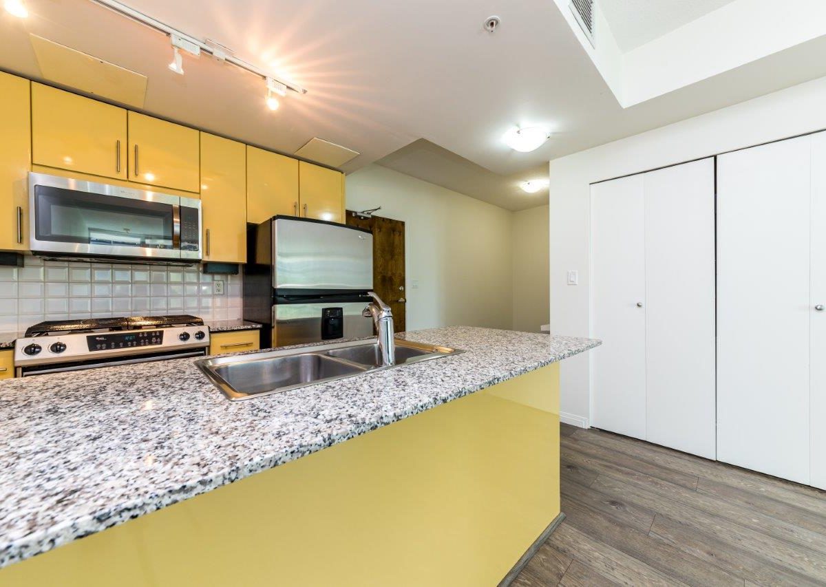 #405 - 168 E Esplanade, North Vancouver, BC V7L 4X8