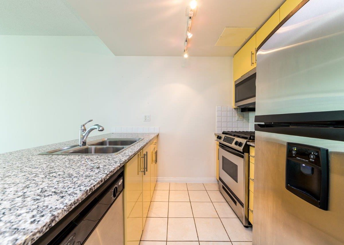 #405 - 168 E Esplanade, North Vancouver, BC V7L 4X8