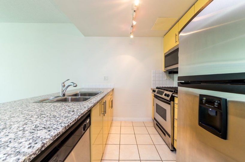 #405 - 168 E Esplanade, North Vancouver, BC V7L 4X8