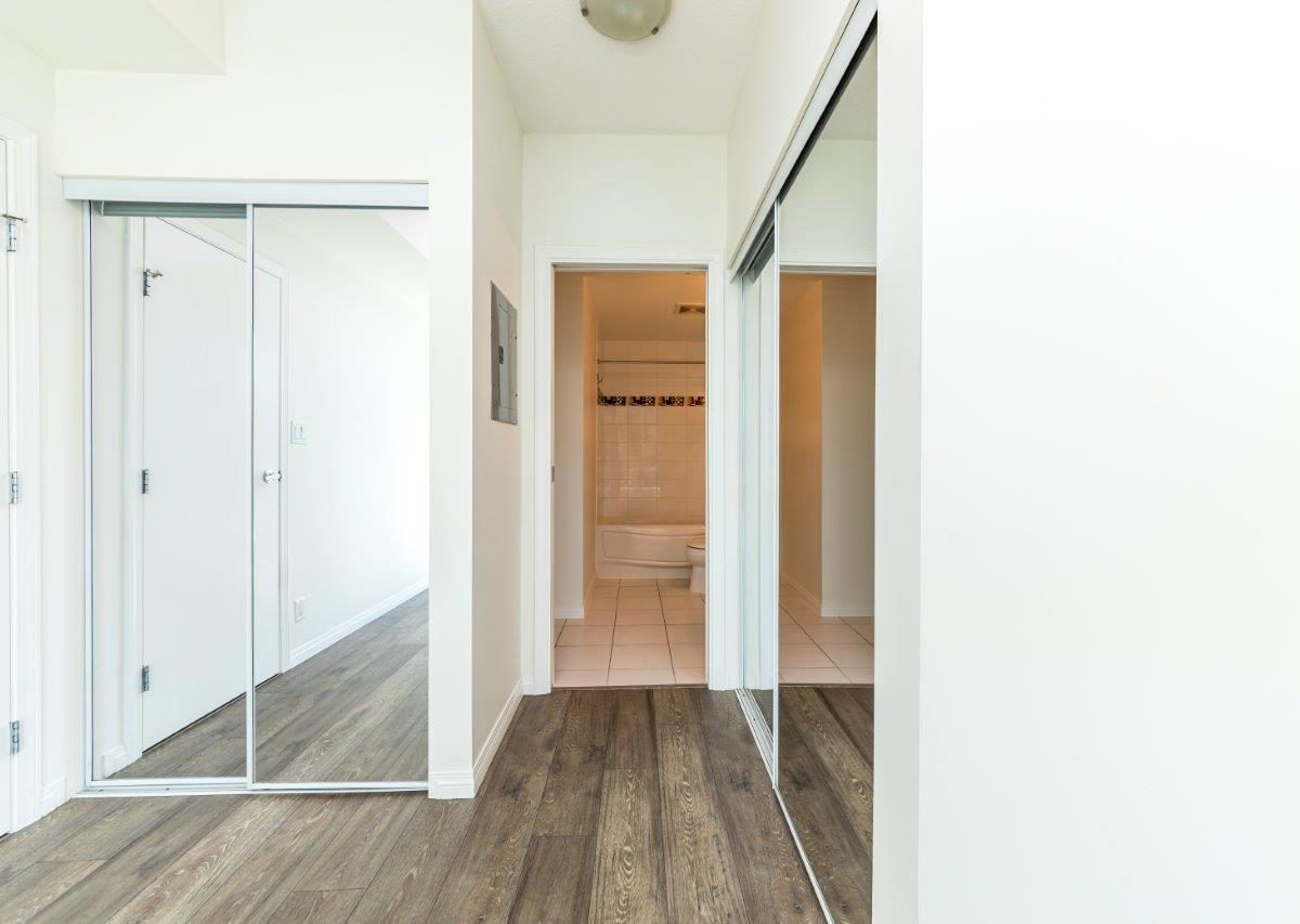 #405 - 168 E Esplanade, North Vancouver, BC V7L 4X8