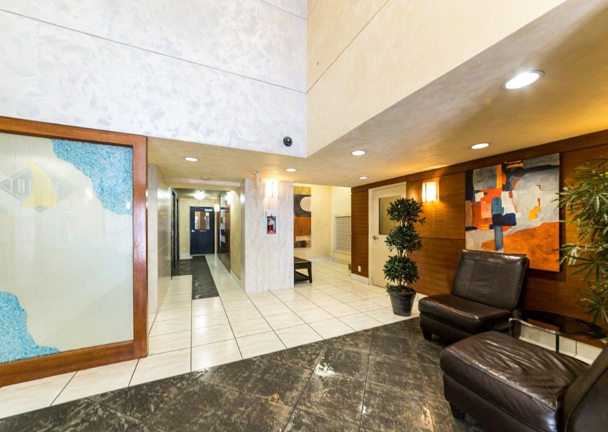 #405 - 168 E Esplanade, North Vancouver, BC V7L 4X8