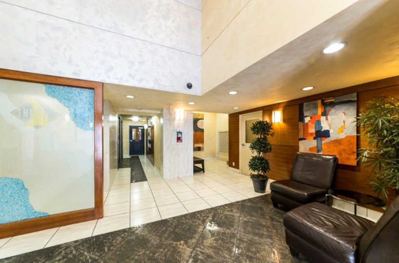 #405 - 168 E Esplanade, North Vancouver, BC V7L 4X8