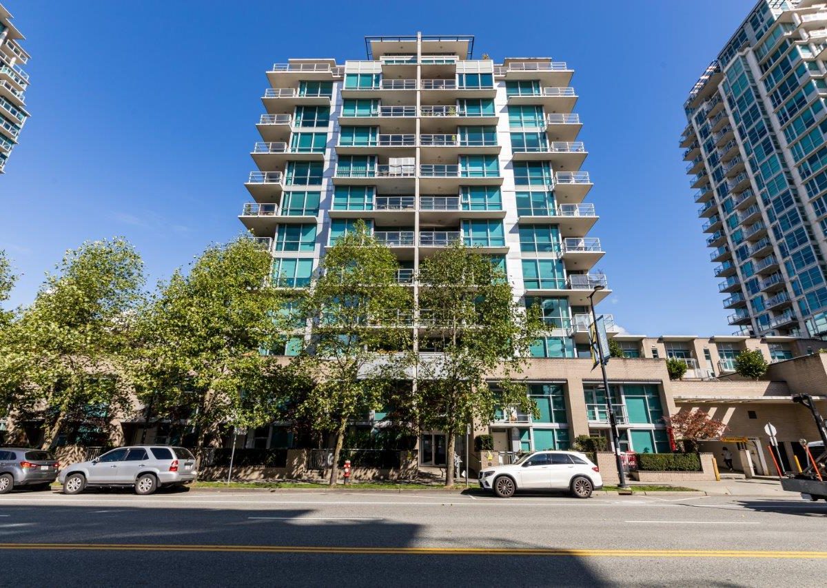 #405 - 168 E Esplanade, North Vancouver, BC V7L 4X8