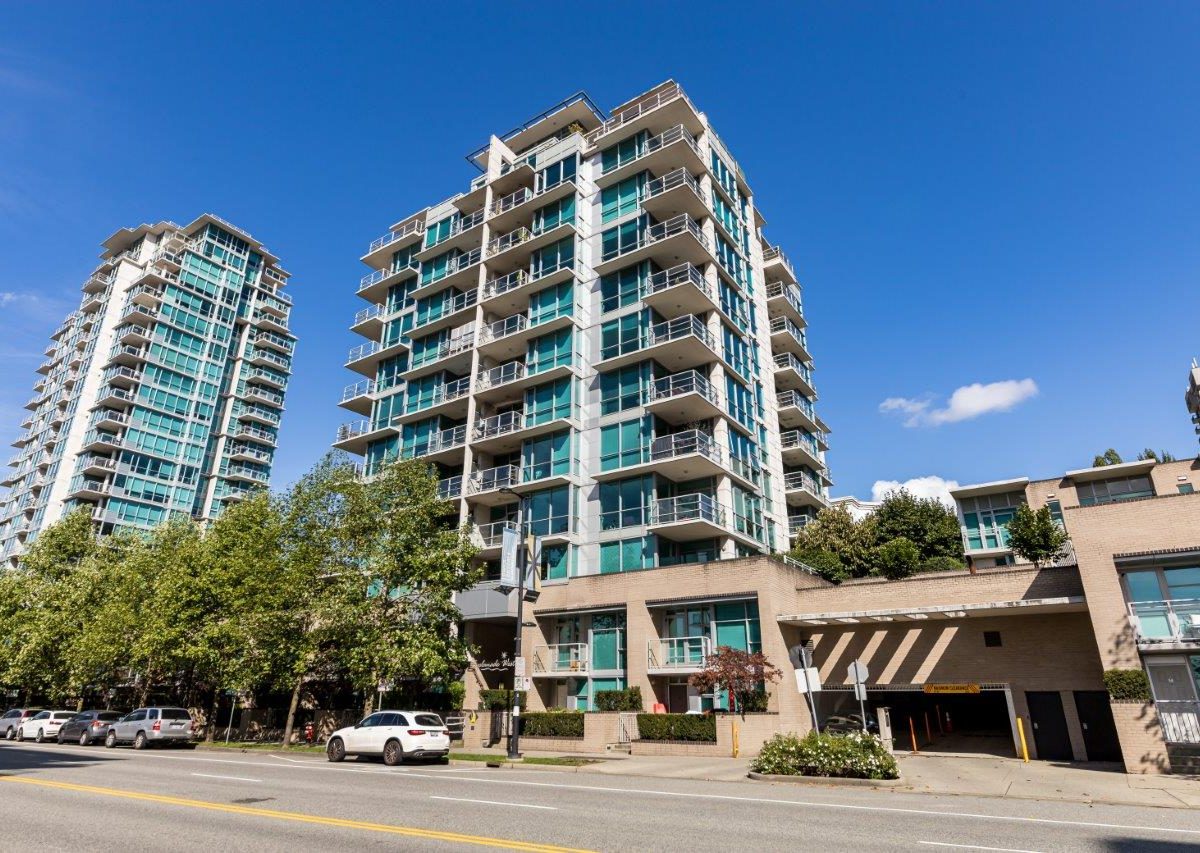 #405 - 168 E Esplanade, North Vancouver, BC V7L 4X8