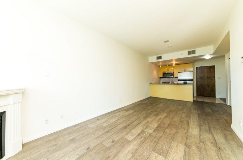 #405 - 168 E Esplanade, North Vancouver, BC V7L 4X8