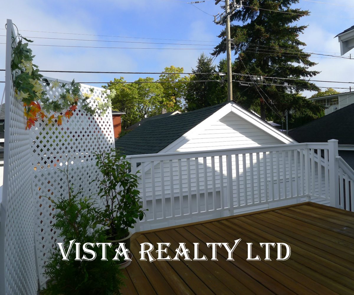 3273 11th Avenue W, Vancouver BC V6K 2M9