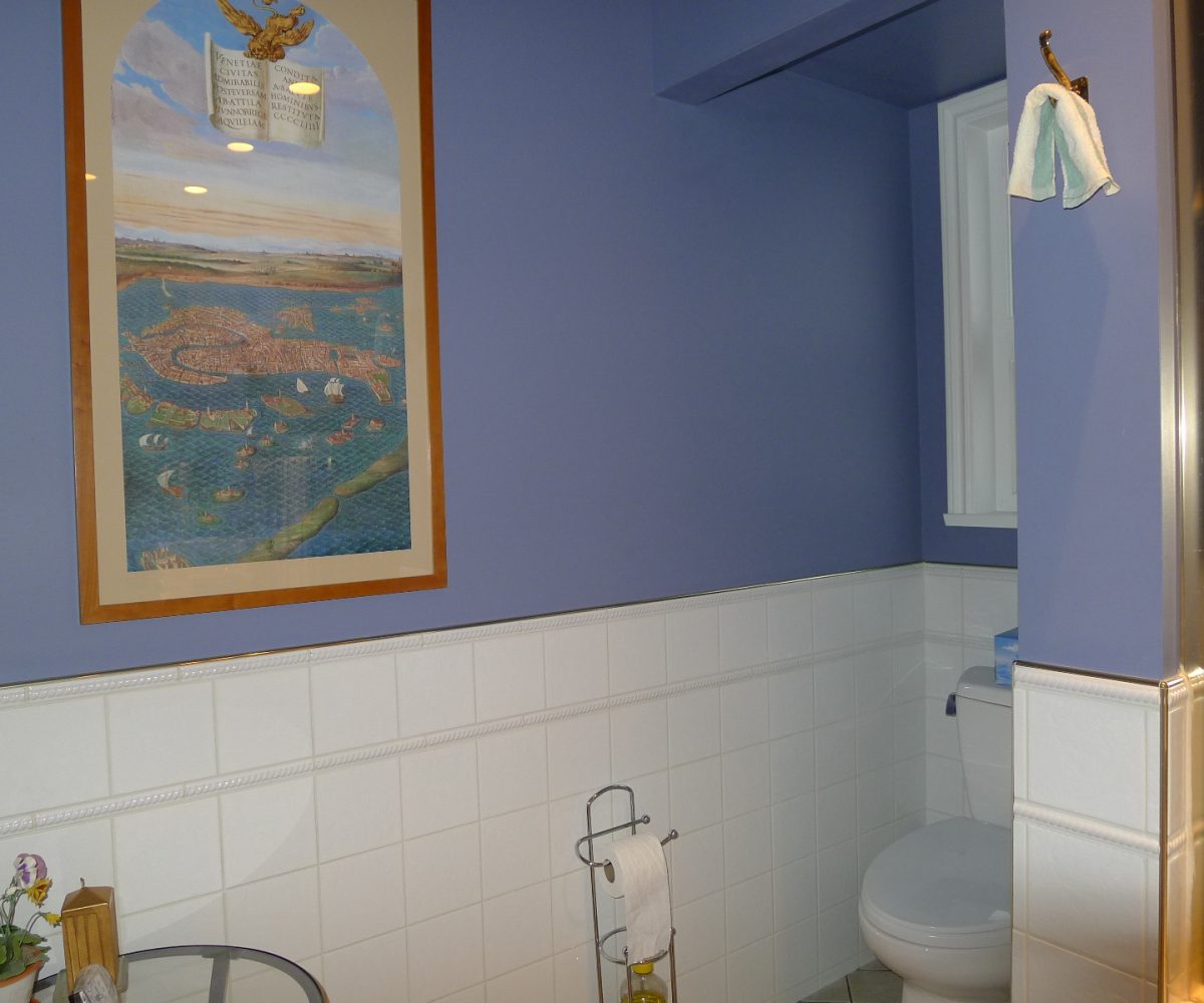 3273 11th Avenue W, Vancouver BC V6K 2M9