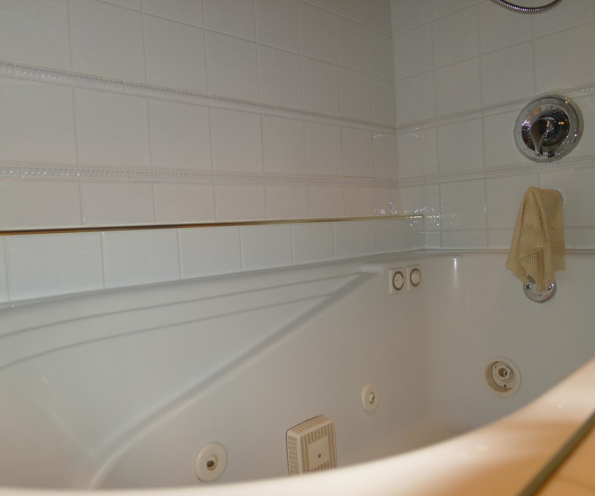 3273 11th Avenue W, Vancouver BC V6K 2M9