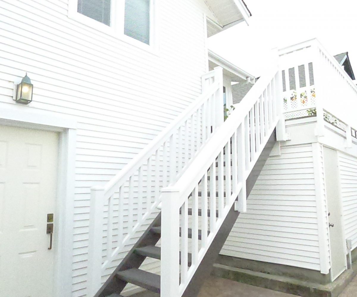 3273 11th Avenue W, Vancouver BC V6K 2M9