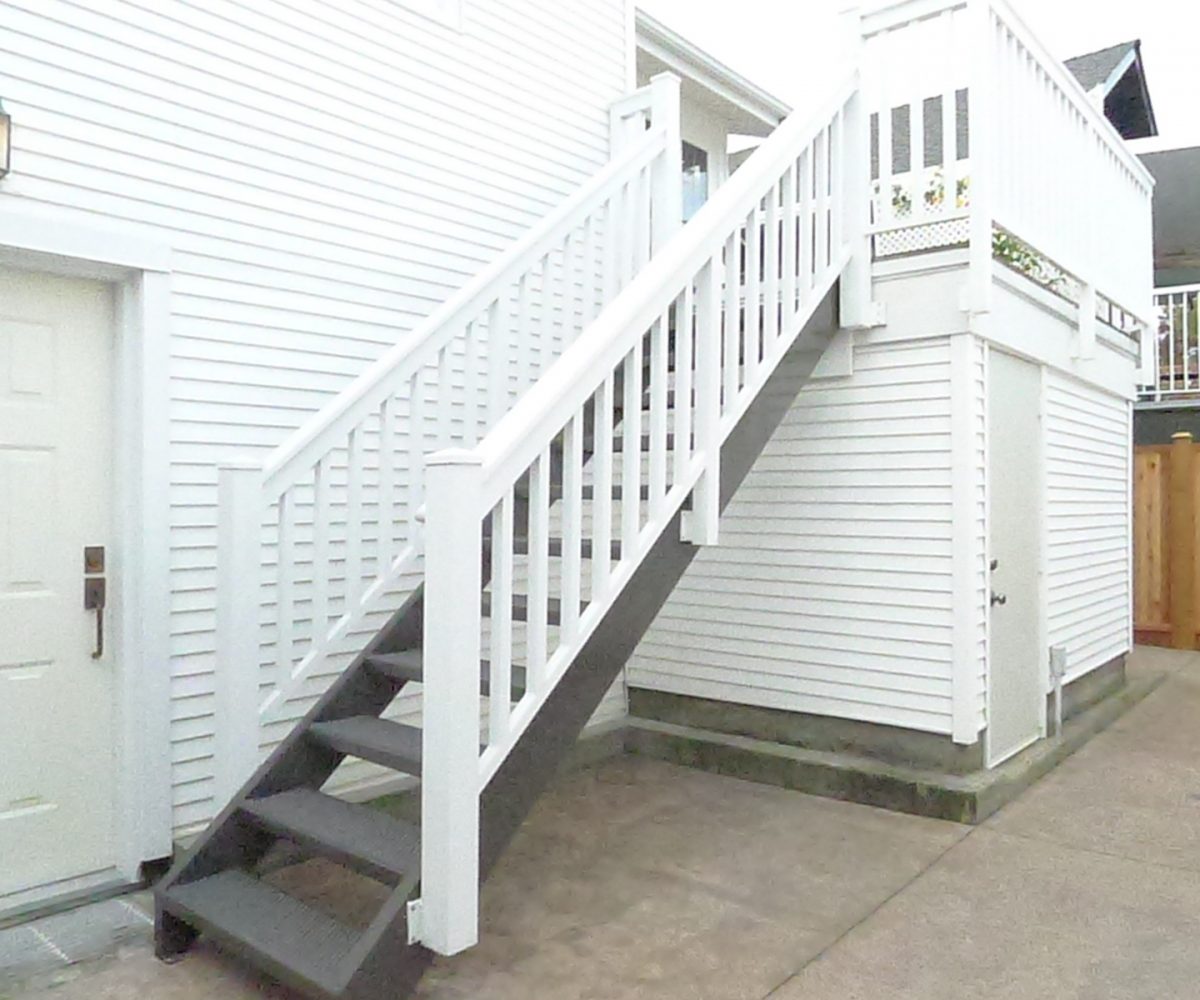 3273 11th Avenue W, Vancouver BC V6K 2M9