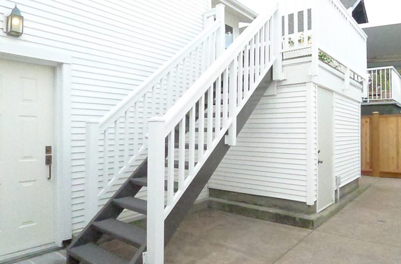 3273 11th Avenue W, Vancouver BC V6K 2M9