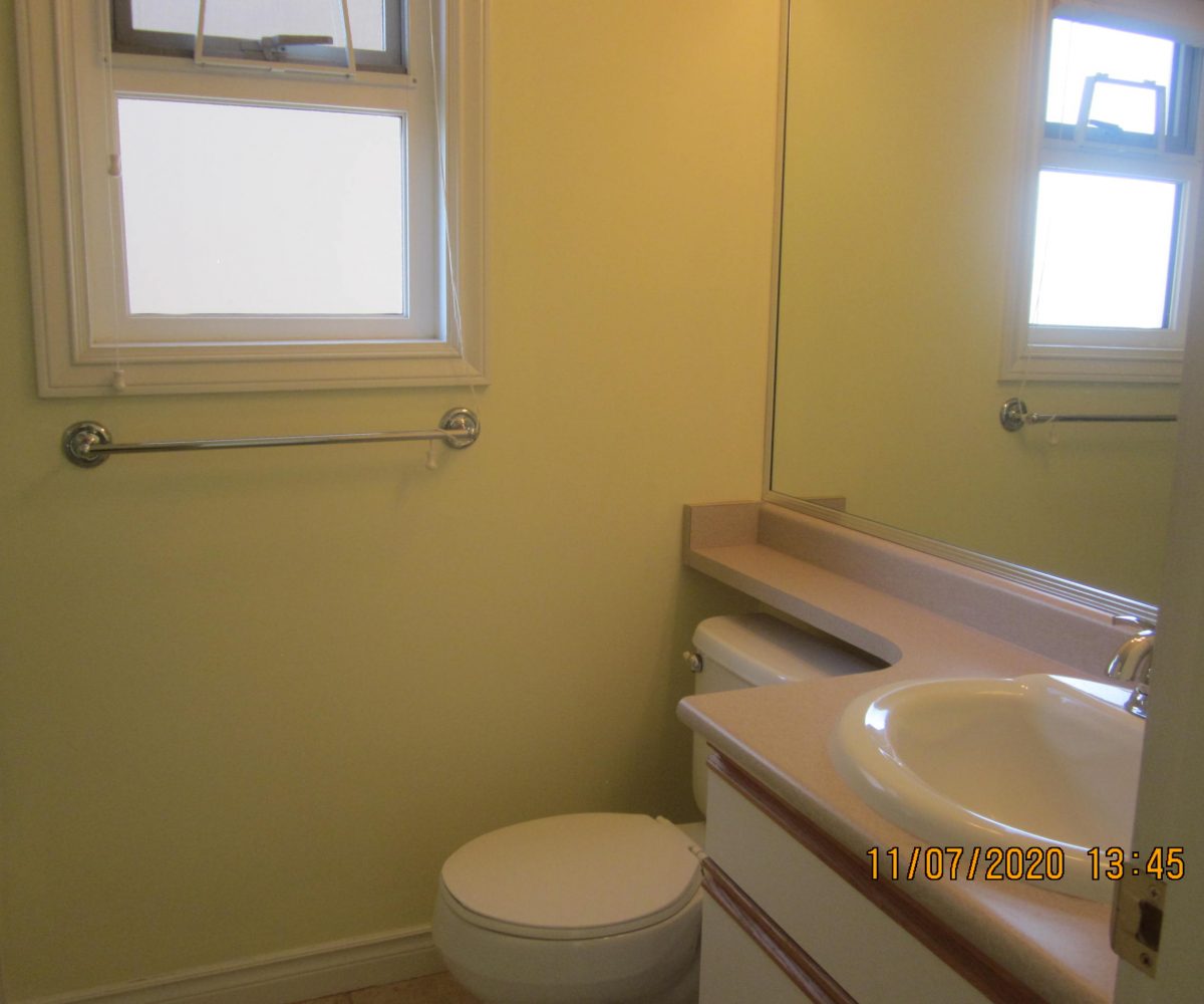 1945 St. Andrews Ave., North Vancouver, BC  V7L 3M1