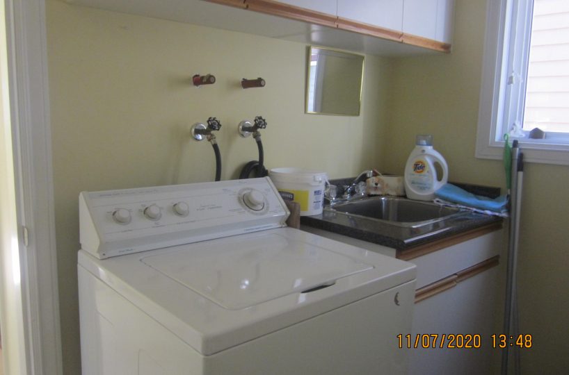 1945 St. Andrews Ave., North Vancouver, BC  V7L 3M1