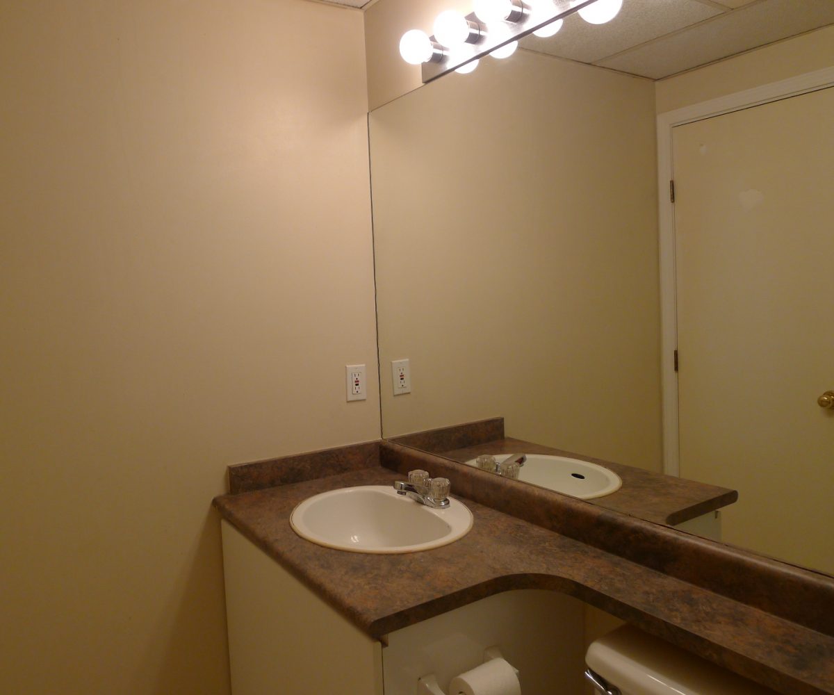 660 Blueridge Avenue, North Vancouver BC V7R 2J3
