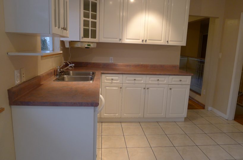 660 Blueridge Avenue, North Vancouver BC V7R 2J3