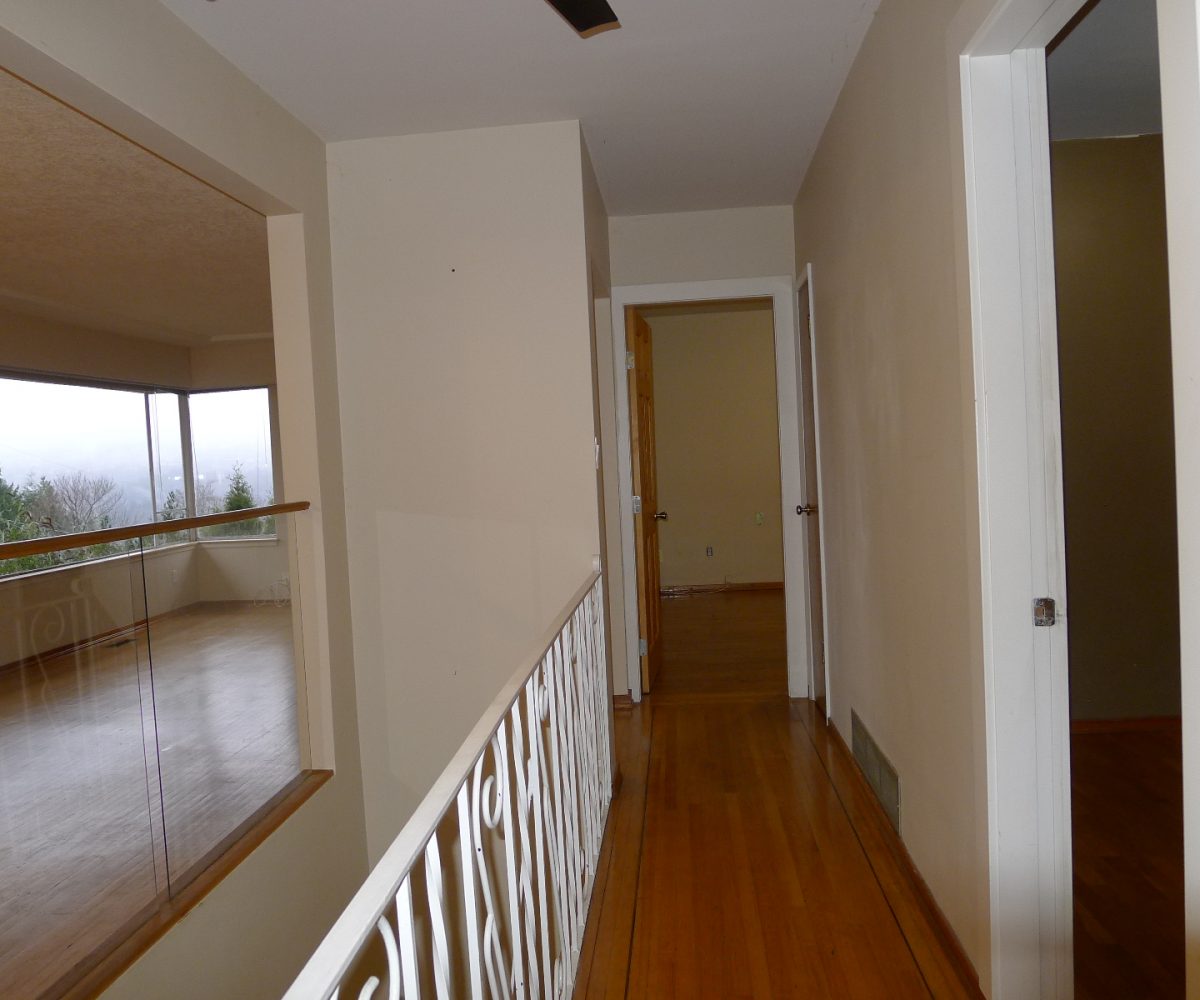660 Blueridge Avenue, North Vancouver BC V7R 2J3