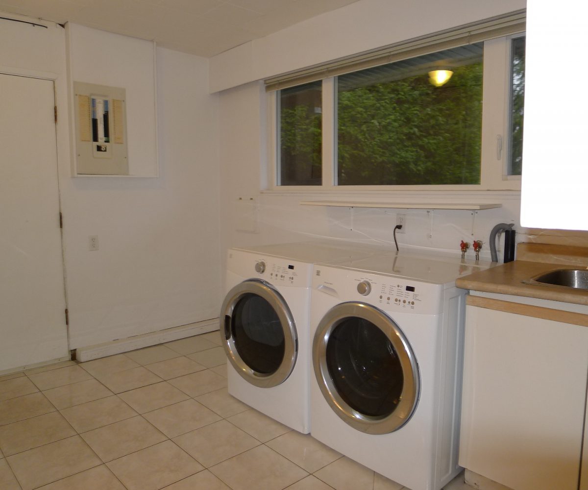 660 Blueridge Avenue, North Vancouver BC V7R 2J3