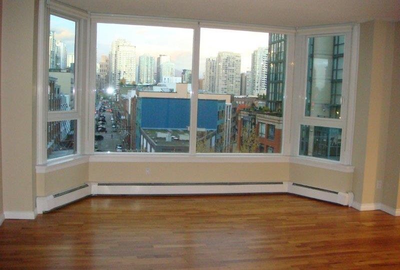 #906 - 388 Drake Street, Vancouver BC V6B 6A8