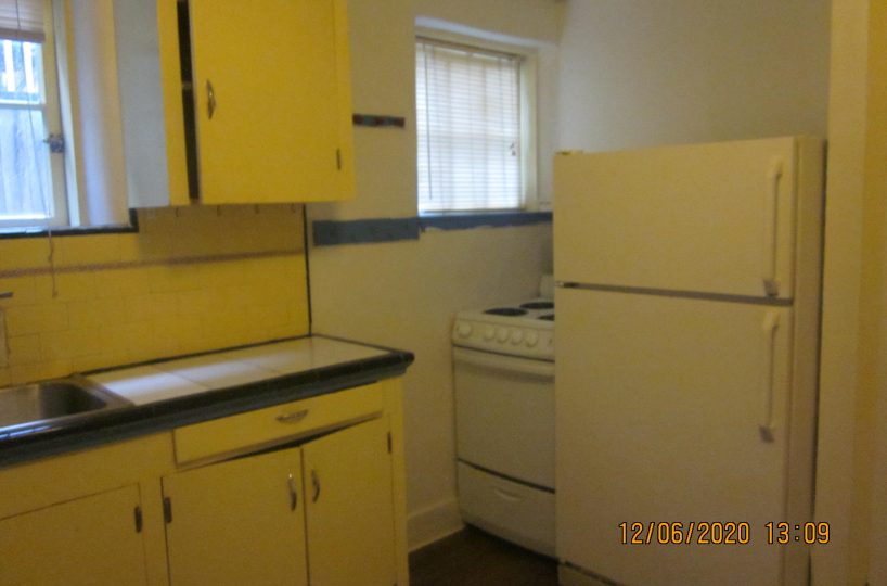 3055 Alberta St., Vancouver, BC V5Y 3M1