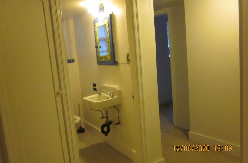 3055 Alberta St., Vancouver, BC V5Y 3M1