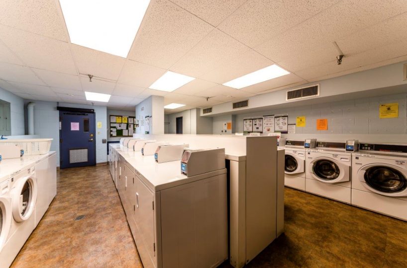 304 - 2012 FULLERTON AVE., NORTH VANCOUVER, BC V7P 3E3