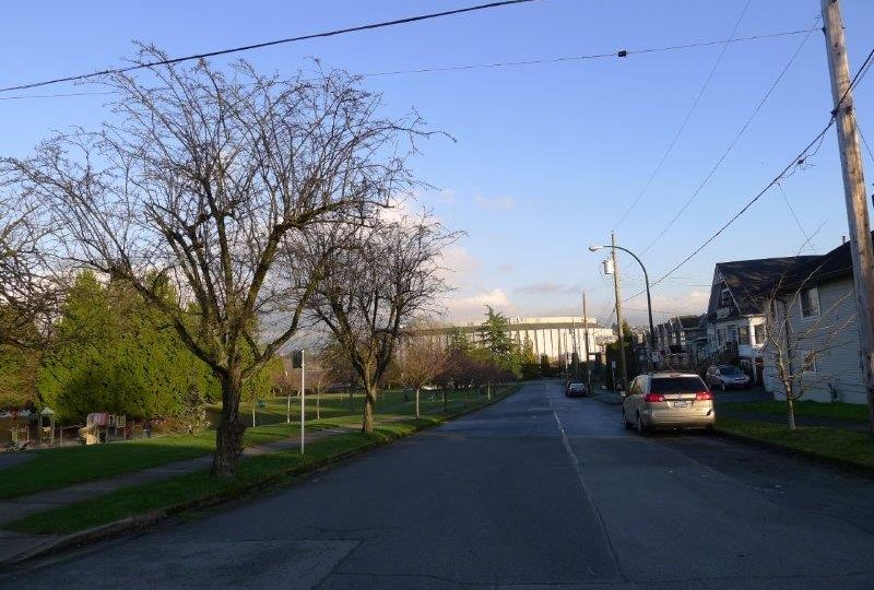 2750 Oxford Street, Vancouver V5K 1N4