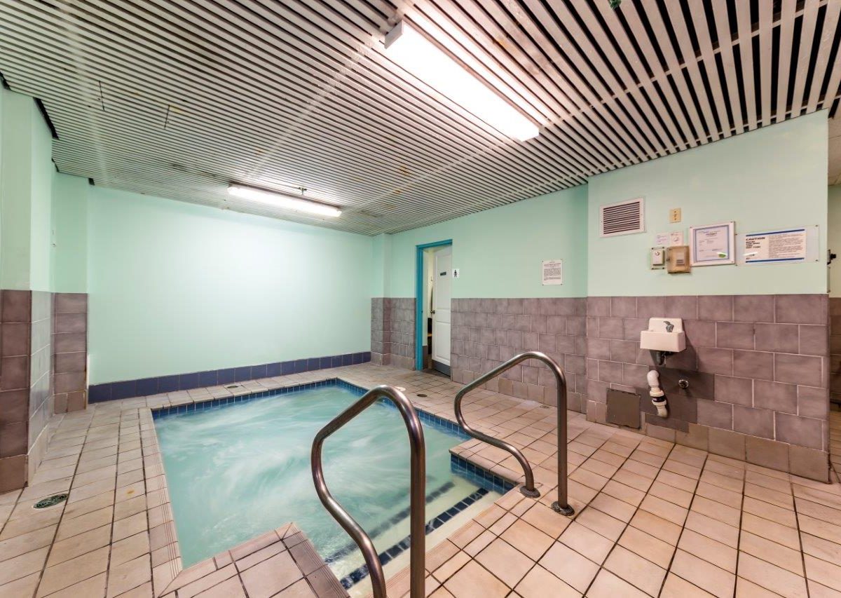304 - 2012 FULLERTON AVE., NORTH VANCOUVER, BC V7P 3E3