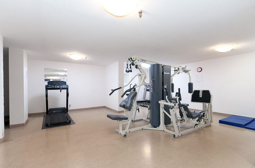 308-2004 Fullerton Ave., North Vancouver BC V7P 3G8