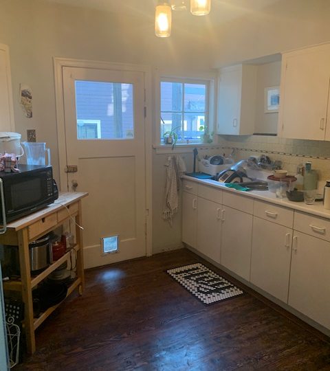 3075 Alberta Street, Vancouver, BC V5Y 3M1