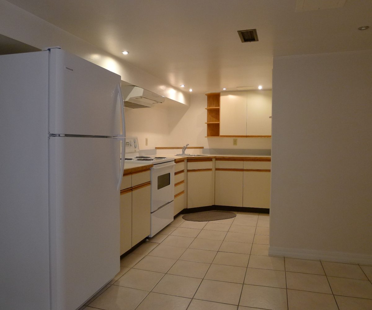 Ground Level - 3273 11th Avenue W, Vancouver BC V6K 2M9