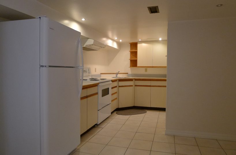Ground Level - 3273 11th Avenue W, Vancouver BC V6K 2M9
