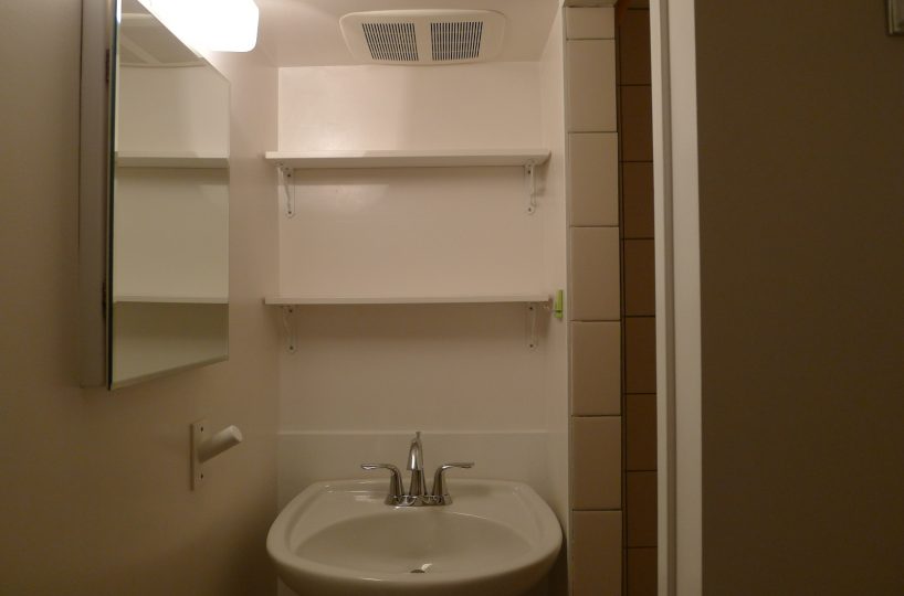 Ground Level - 3273 11th Avenue W, Vancouver BC V6K 2M9