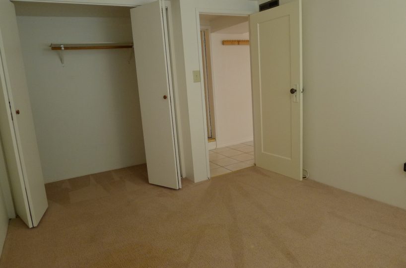 Ground Level - 3273 11th Avenue W, Vancouver BC V6K 2M9