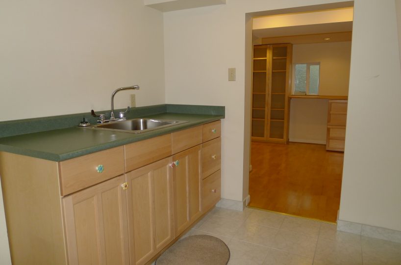 Ground Level - 3273 11th Avenue W, Vancouver BC V6K 2M9