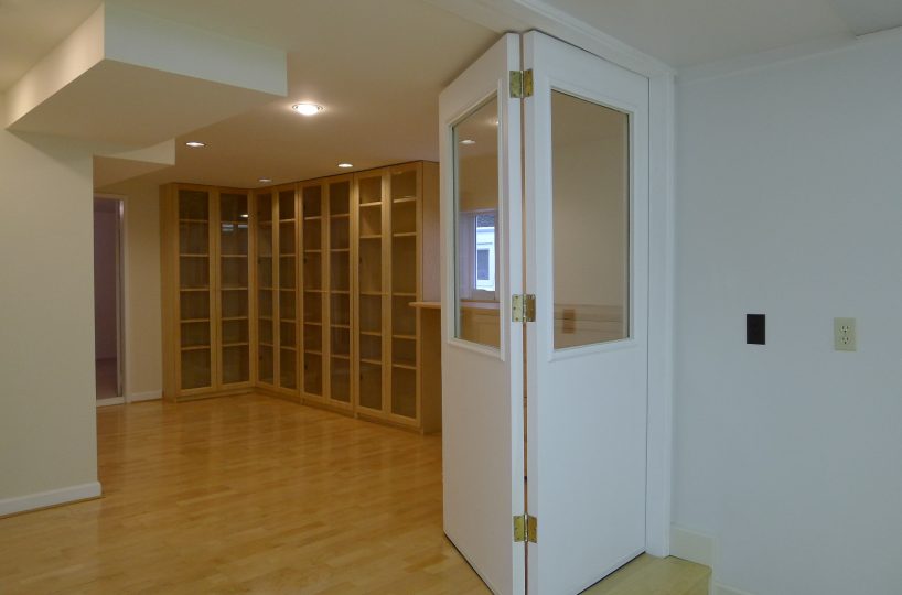 Ground Level - 3273 11th Avenue W, Vancouver BC V6K 2M9