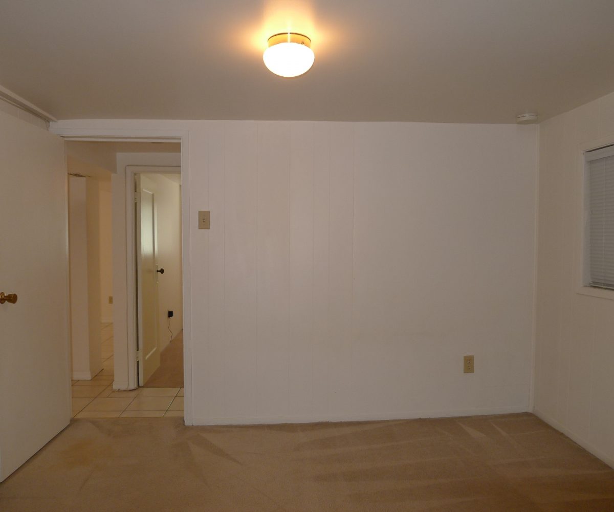 Ground Level - 3273 11th Avenue W, Vancouver BC V6K 2M9