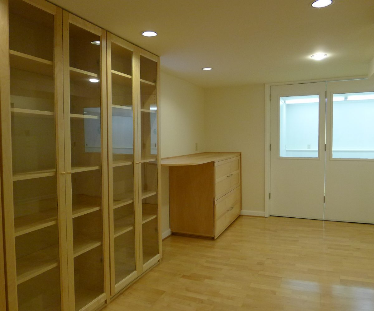 Ground Level - 3273 11th Avenue W, Vancouver BC V6K 2M9
