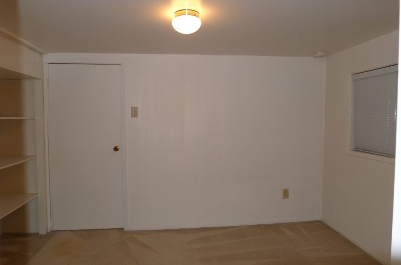 Ground Level - 3273 11th Avenue W, Vancouver BC V6K 2M9