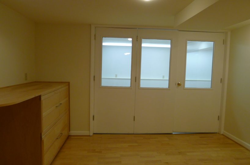 Ground Level - 3273 11th Avenue W, Vancouver BC V6K 2M9