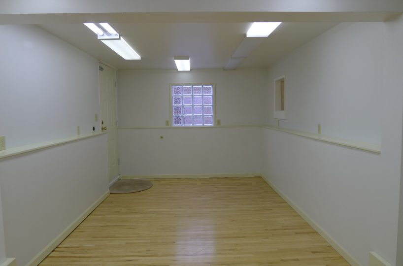 Ground Level - 3273 11th Avenue W, Vancouver BC V6K 2M9