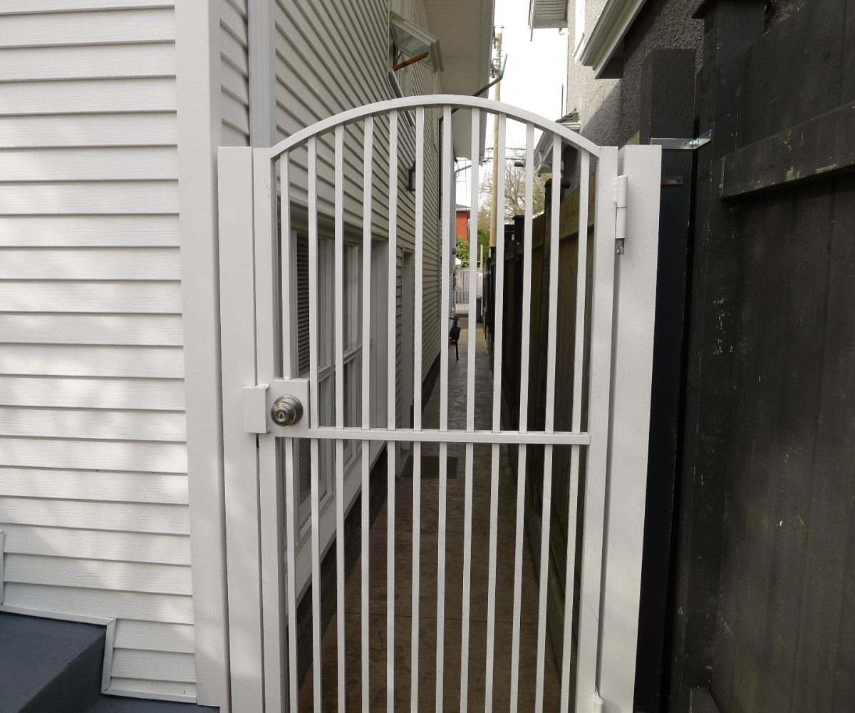 Ground Level - 3273 11th Avenue W, Vancouver BC V6K 2M9