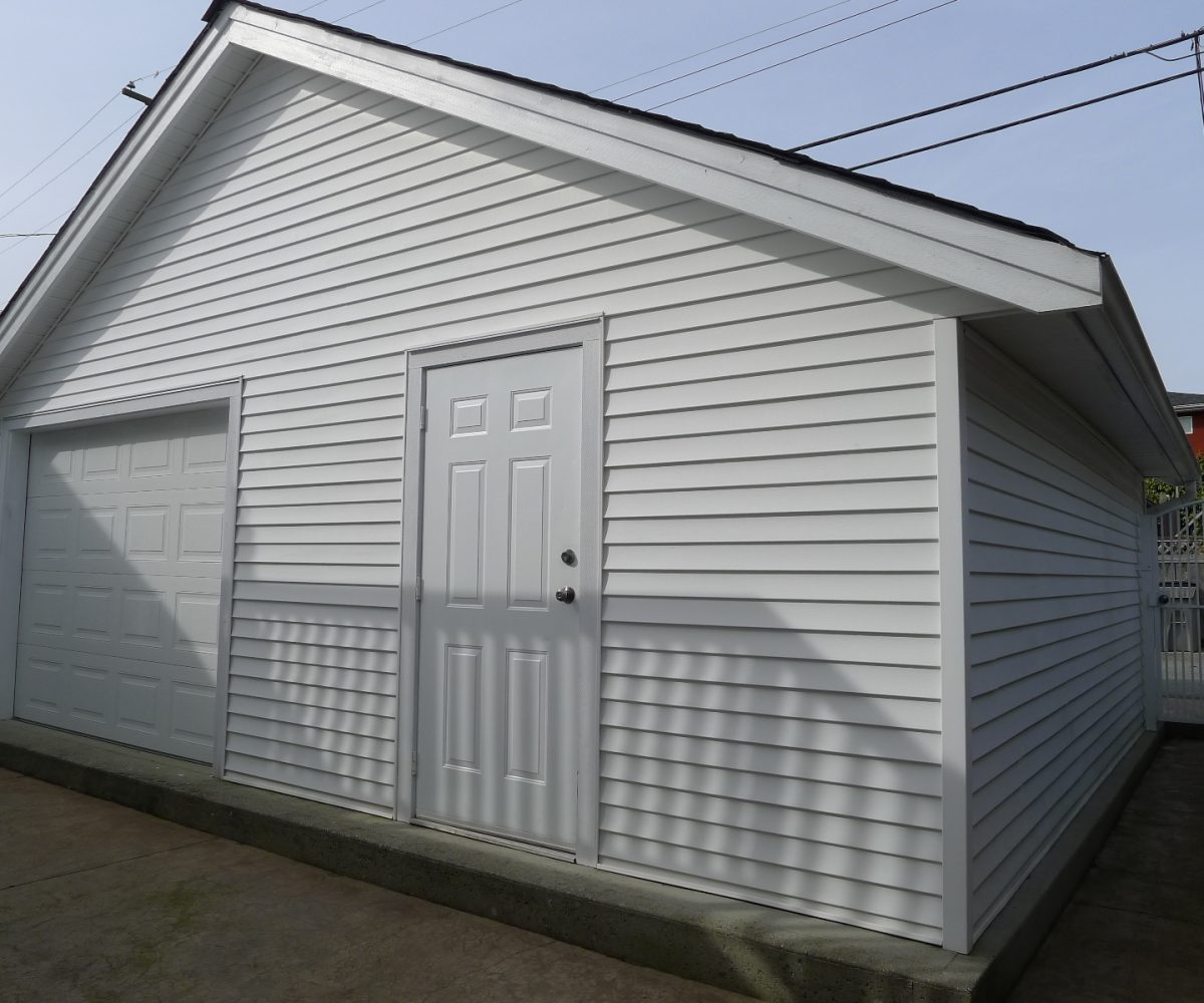Ground Level - 3273 11th Avenue W, Vancouver BC V6K 2M9