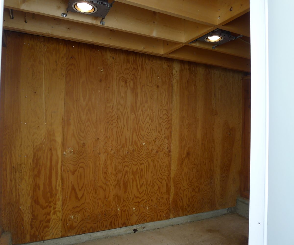 Ground Level - 3273 11th Avenue W, Vancouver BC V6K 2M9