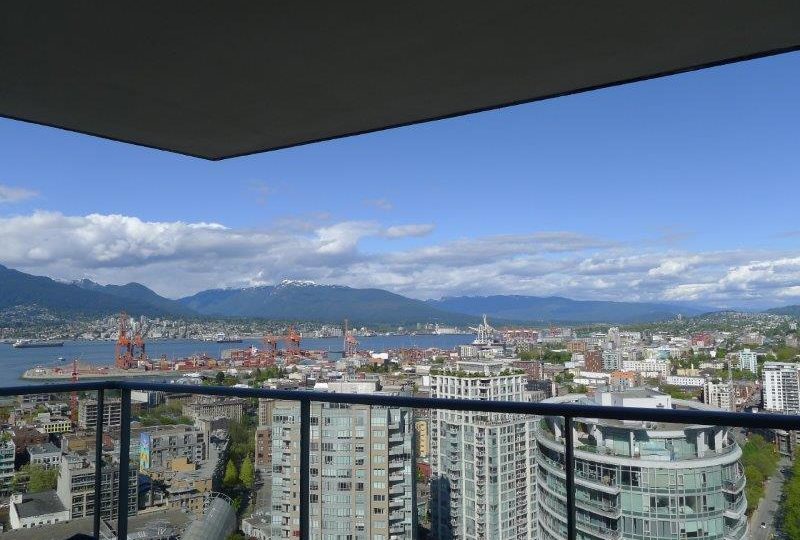 #3601 – 689 Abbott Street, Vancouver BC V6B 0J2